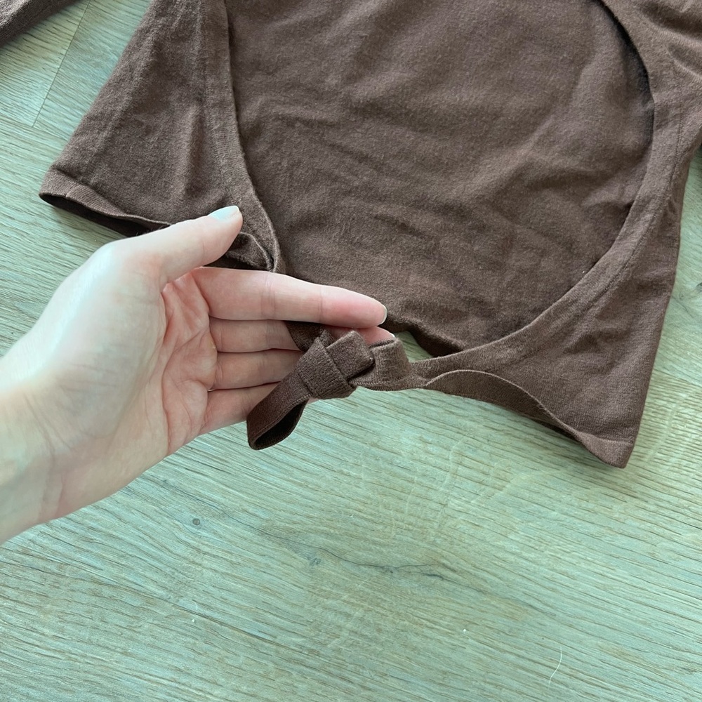 ARITZIA Sunday Best brown turtle neck cropped long sleeve shirt - Picture 4 of 5